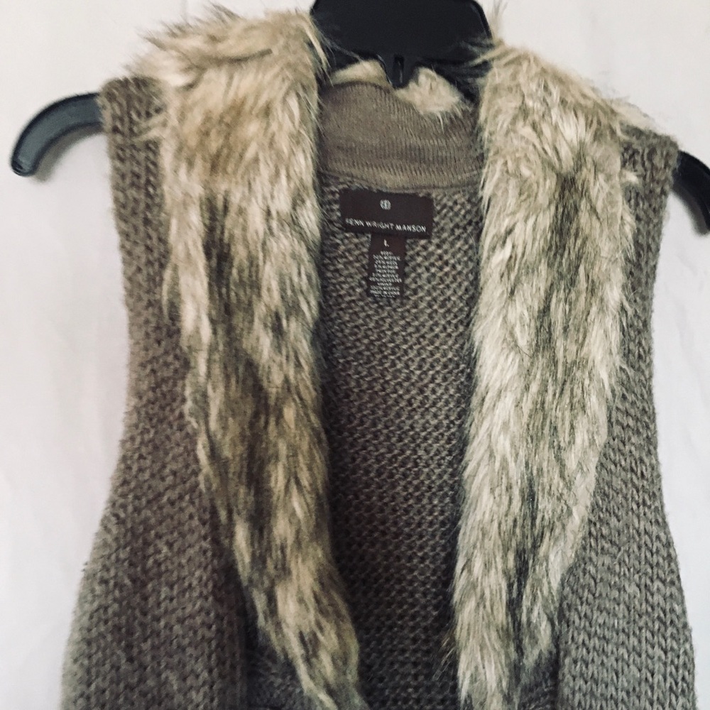 Calling all country gals sleeveless vest
